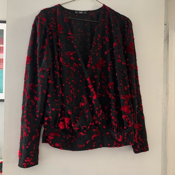 Zara velvet cross over top - Picture 4 of 9